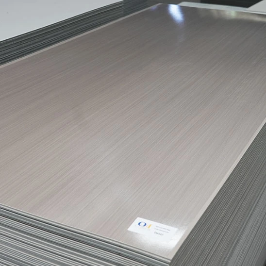 Uhlíkový krištáľový nástenný panel